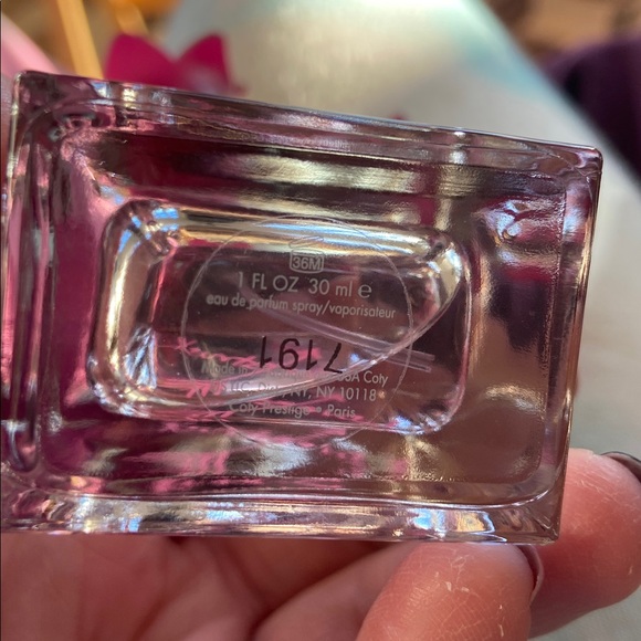 Vera Wang Love struck 30ml - Picture 5 of 5